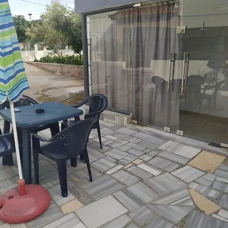 Alex Апартаменты Ксамил