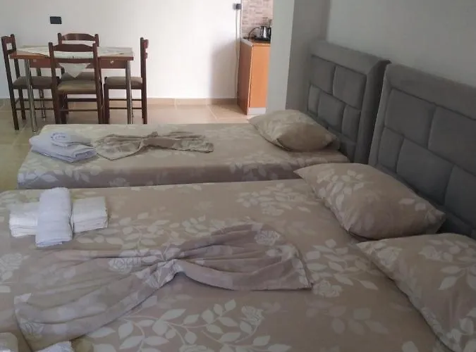 Alex Апартаменты Ксамил