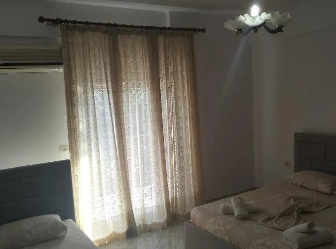 Апартаменты Alex Ксамил